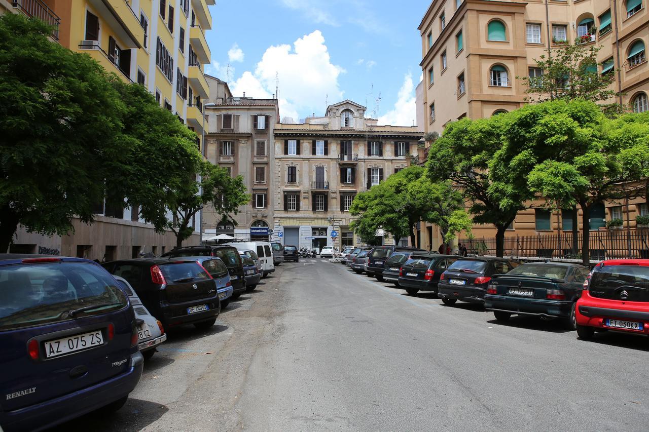 Azzurro San Pietro Apartment Rome Bagian luar foto